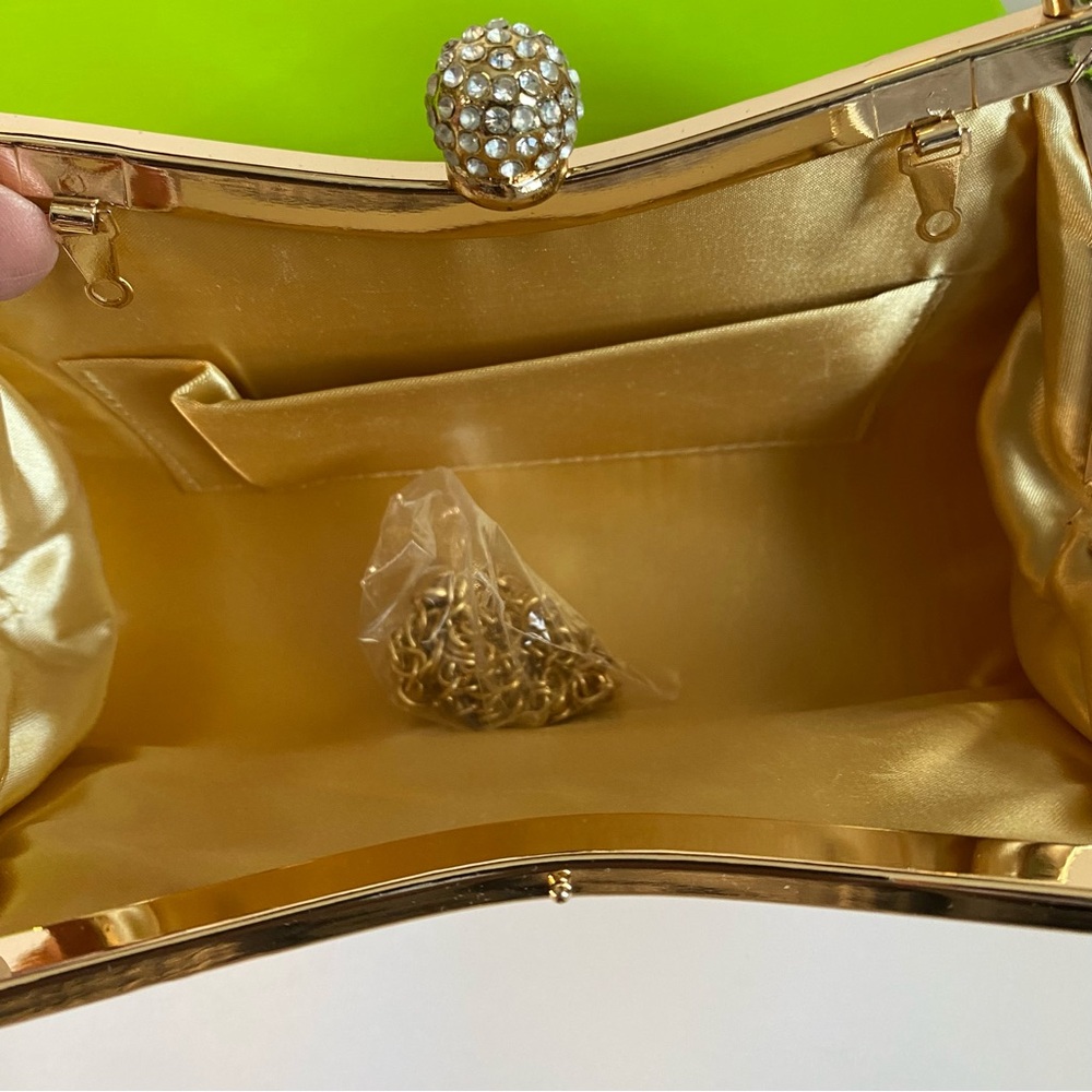 Small Gold and Rhinestone snap closure top handle bag with detachable gold chain - Picture 5 of 6